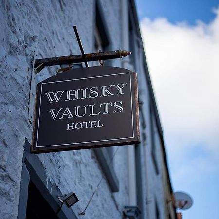 Hotel The Whisky Vaults Oban Esterno foto