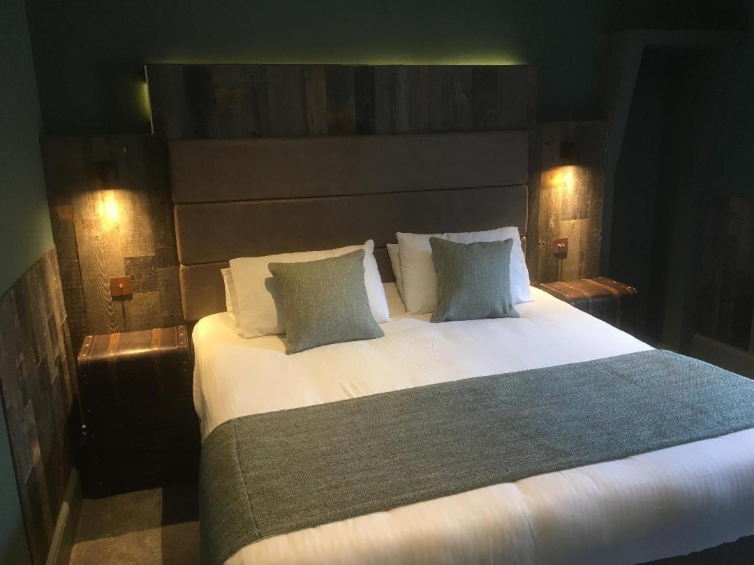 Hotel The Whisky Vaults Oban Esterno foto