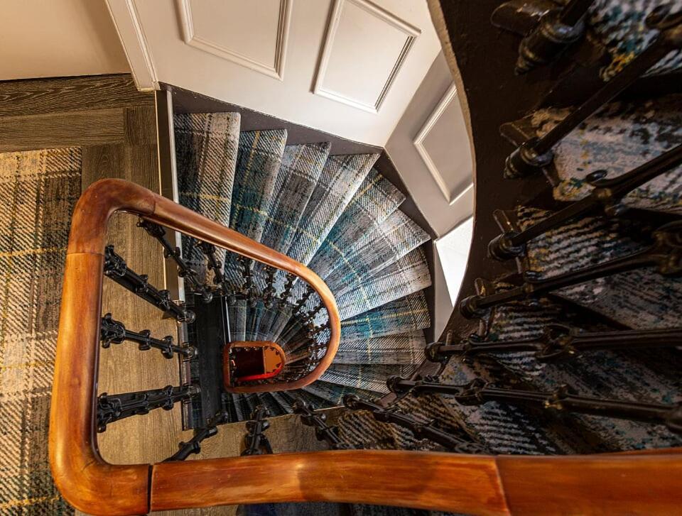 Hotel The Whisky Vaults Oban Esterno foto
